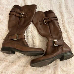 Size 8.5 gently warn Naturalizer brown wide calf boots